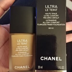 CHANEL Ultra Le Teint Foundation BD101